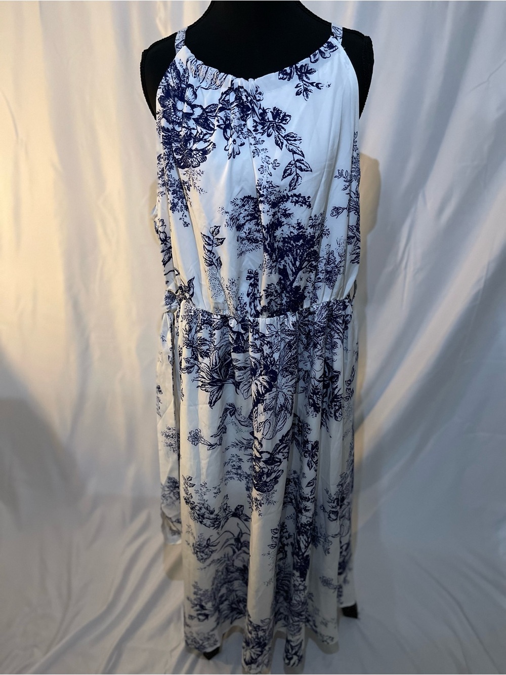 BloomChic White & Navy Floral Maxi Dress - Picture 2 of 12